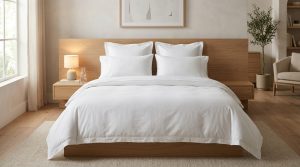 Living Ease: Reversible Tech And Ergonomic Fluidity In Modern Cool Comforter Sets – Visual 2