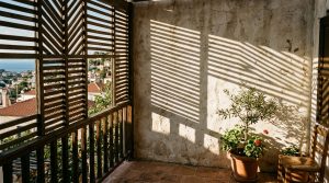 Small Scale Stone Mastery: Ergonomic Flagstone Flooring And Fold Away Luxuries For High Rise Living – Visual 16