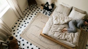 Tactile Noir Et Blanc: Balancing Material Depth And Temperature In High Contrast Textiles – Visual 5