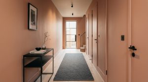 Tactile Transitions: Mastering Organic Modern Moods With Textured Wallcoverings And Atmospheric Light – Visual 6