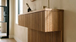 Tactile Transitions: Mastering Organic Modern Moods With Textured Wallcoverings And Atmospheric Light – Visual 7