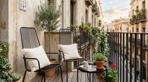 The Italian Villa Blueprint: Scaling Jenny Marrs’ Rustic Proportions For Narrow Apartment Balconies – Visual 12