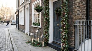 The Portal Of Proportion: Architectural Front Door Christmas Decorating Ideas For Formal Entrances – Visual 5