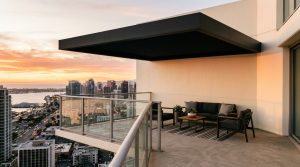 The Vertical Horizon: Architectural Patio Covers And Small Apartment Balcony Ideas For The Modern Urbanist