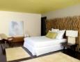 Natural bedroom with fresh and relaxing atmosphere: Natural Bedroom With Fresh And Relaxing Atmosphere 7