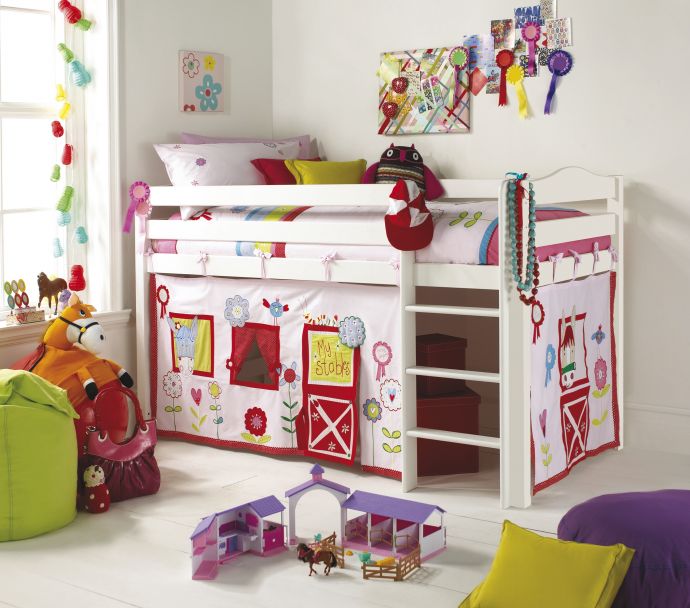 Camp concept in children bedroom for active children: Camp Concept In Children Bedroom For Active Children 11