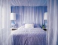 Bed canopy curtains and the positive functions: romantic and classy bed canopy curtain