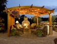 Contemporary and elegant outdoor living room design ideas: glamorous outdoor living room