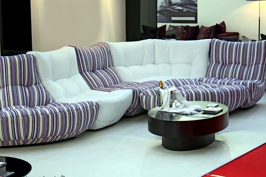 Best Couch Small Living Room With Most Comfortable Living Room Chair Design For Small Living Room 600x400 1
