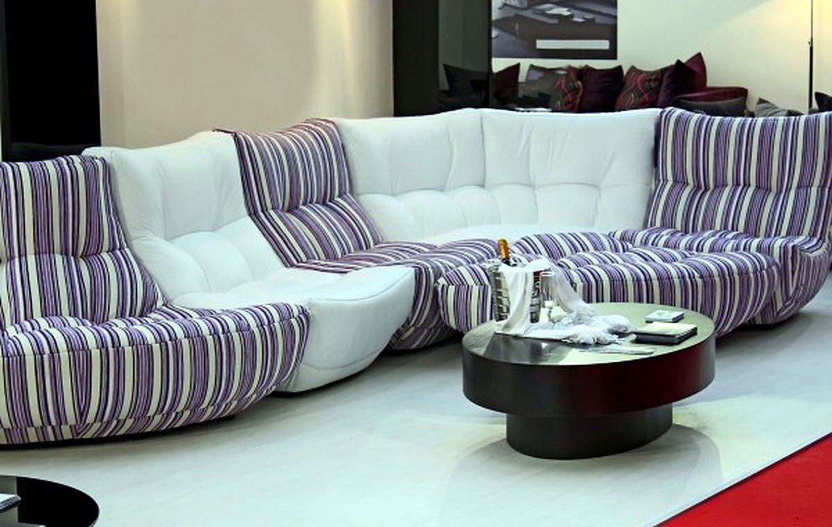 Couches for Small Living Rooms for Modern and Minimalist Spaces