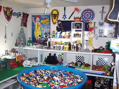 Educative indoor playground room with colorful lego: Sparkling and colorful lego room in educative playgroup room
