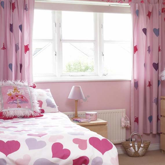 Feminine and gentle pink teenager’s bedroom design ideas: Fully cherry red love teenager’s bedroom idea