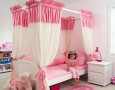 Feminine and gentle pink teenager’s bedroom design ideas: Pink castle’s bedroom idea