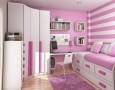 Feminine and gentle pink teenager’s bedroom design ideas: Feminine pink line teenager’s bedroom design idea