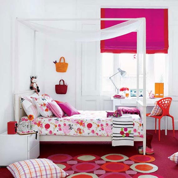 Feminine and gentle pink teenager's bedroom design ideas: Fully pink love teenager’s bedroom idea