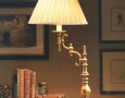 Identifying sort of beautiful and lovely lights: Classic mid range light