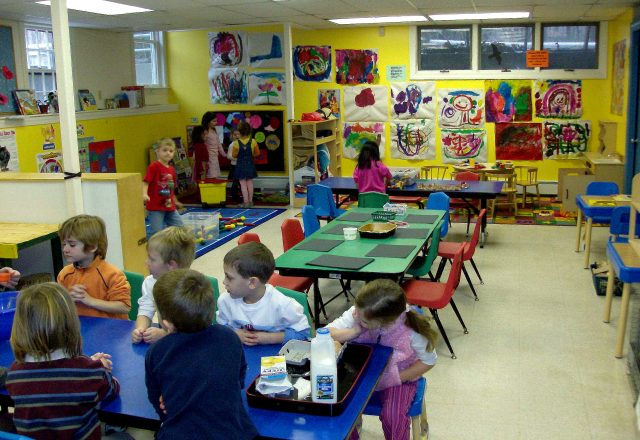 Artistic preschool wall designs to display the child work
