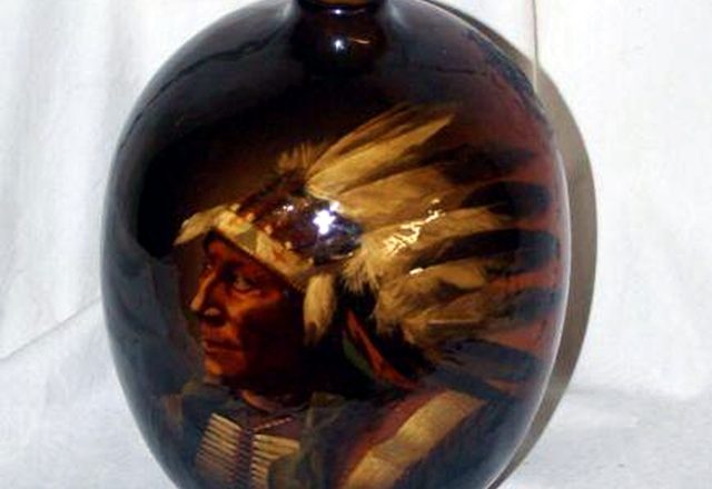 : Keep Antique Pottery Clean With Vinegar