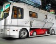 Mobile home with modern and contemporary interior designs: luxury mobile home garage