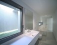 Modern Bathroom Ideas Photo Gallery with Luxury and Beautiful Style: easy-bathroom-decorating-ideas-with-white-white-furniture