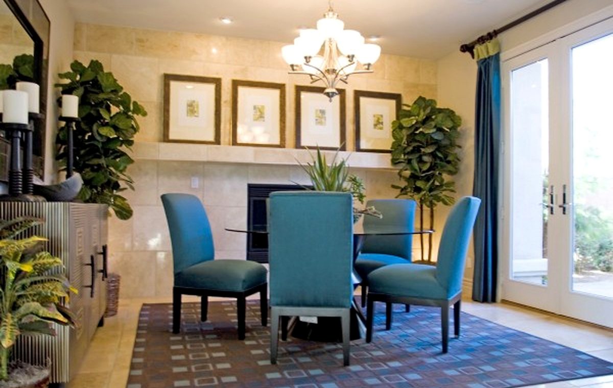 Modern Dining Room Design With Mango Wood Dining Chairs And Glass Top Designs