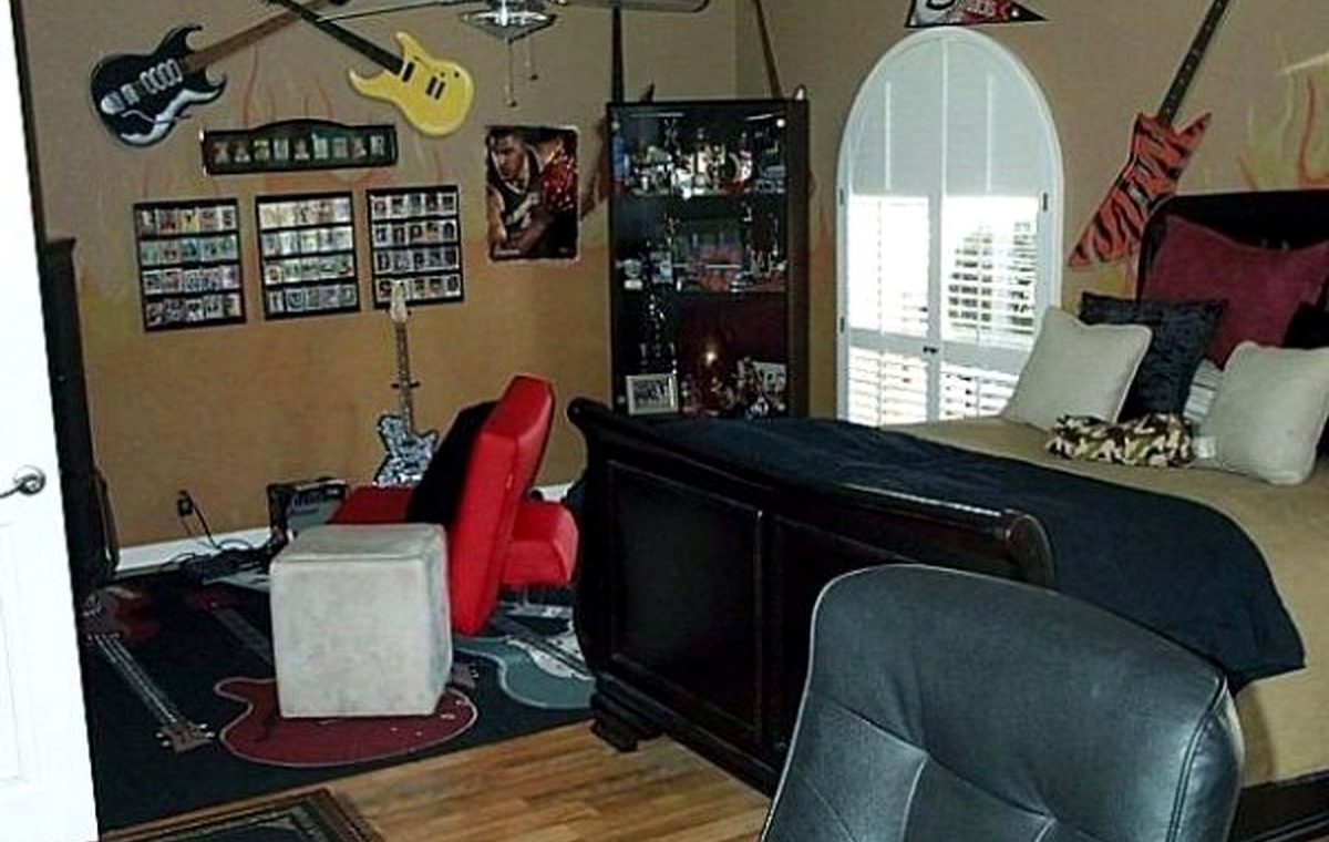 fantastic musician bedroom