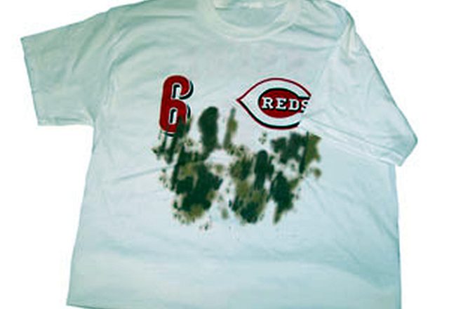 : How To Clean The Dirty Shirt With Stain Remover