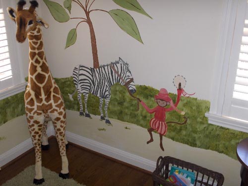 : Animals Wall Painting In Child's Bedroom
